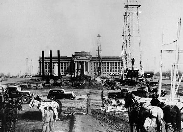 Oklahoma City Oil Field, State Capital Building, Ok, 1920s