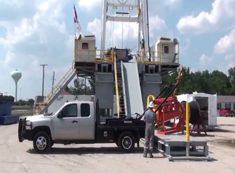 2000 lbs of Hydraulic Lift in Action
