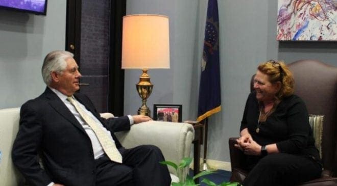 Interview: U.S. Senator Heidi Heitkamp (Meeting with Secretary of State Rex Tillerson) 34 heitkamp Tillerson 678x381