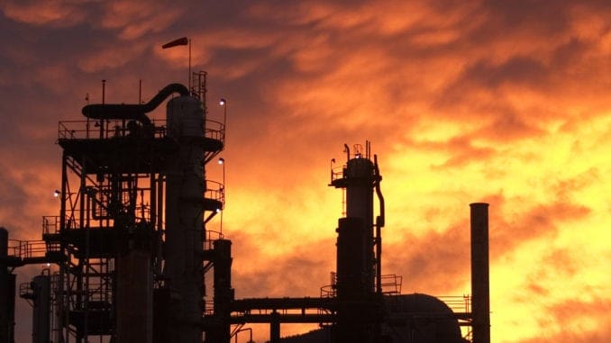 Davis Refinery, Hurricane Harvey Impact and Motivating Energy Communities 1 OIL REFINERY meridian