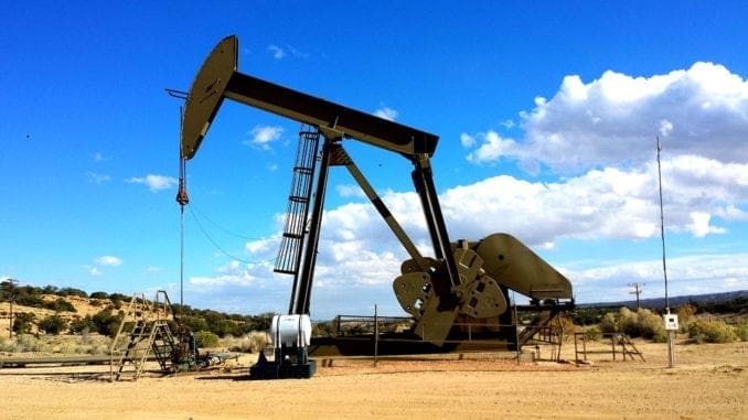 MonDak OilField Review March 12, 2018: Davis Refinery Public Comment Emails Broken Down 1 Oil Rig Industry Fuel Gas Pump Refinery Oil Pump 514010