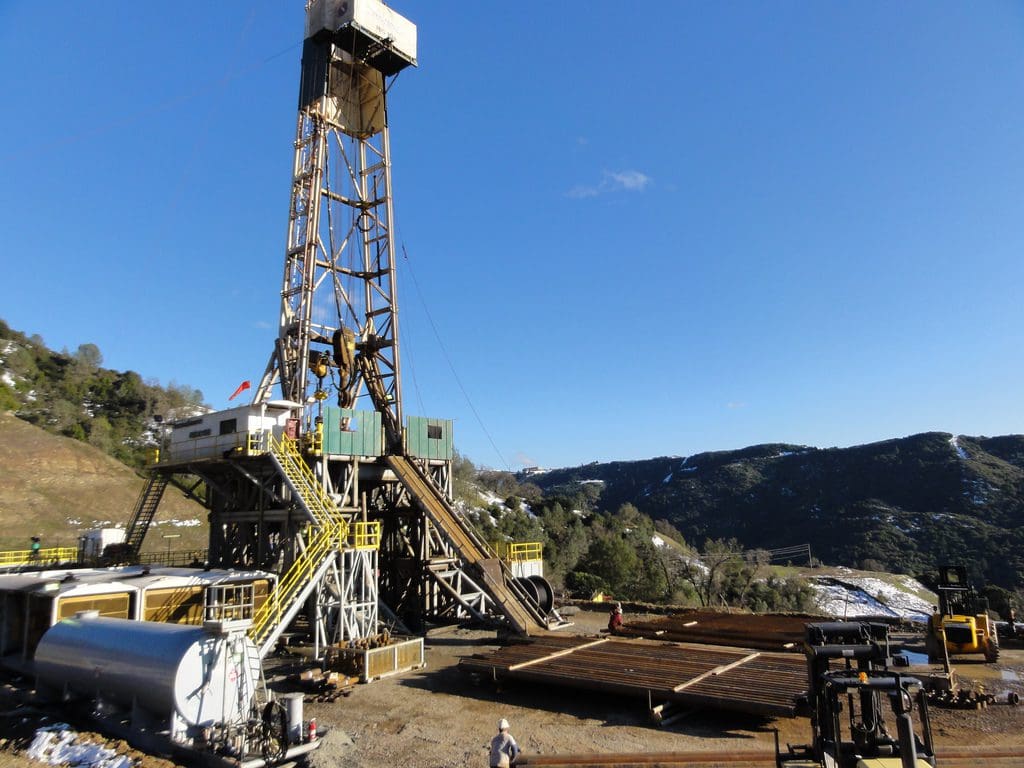 HENDERSON to Perform Major Drilling Rig Refurbishment for Energy Drilling Company 2 HENDERSON to perform major drilling rig refurbishment for Energy Drilling Company