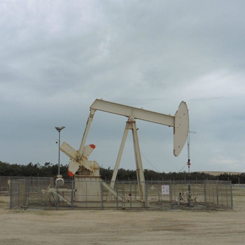 Titanium: The Leading Material In Flexibility Maintaining Oil Operations 1 Titanium: The Leading Material In Flexibility Maintaining Oil Operations