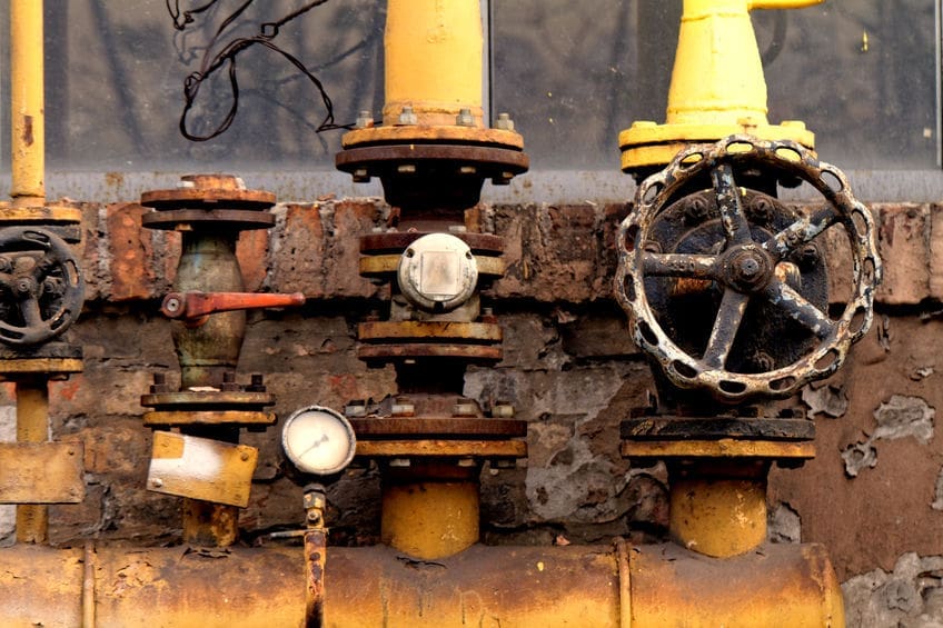 How to Protect Steel Structures in the Oil and Gas Industry from Corrosion 1 How to Protect Steel Structures in the Oil and Gas Industry from Corrosion