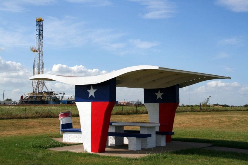 Texas Oil & Natural Gas Production Rises as Employment Growth Stalls 1 Texas Oil & Natural Gas Production Rises as Employment Growth Stalls