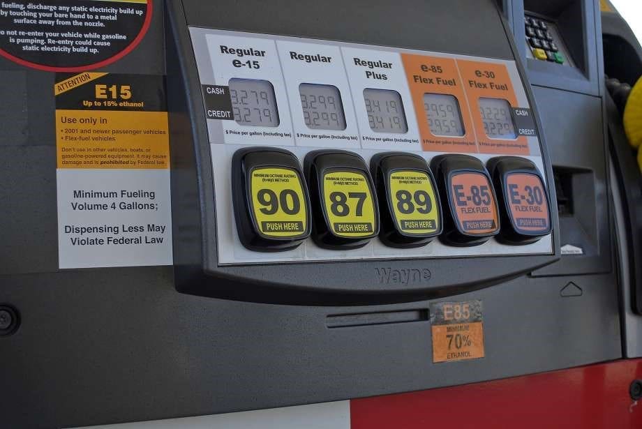 Oil on the Roads: Road Transportation and Use in the USA and Worldwide 4 Ethanol