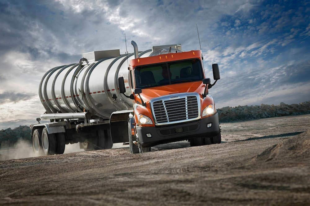 Oil on the Roads: Road Transportation and Use in the USA and Worldwide 7 Truck