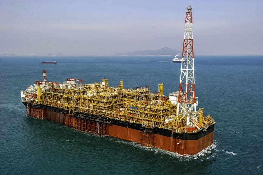 Maka Central Discovery Needs at Least 210 Million boe Recoverable Resources to be Economical 1 Maka Central discovery needs at least 210 million boe recoverable resources to be economical