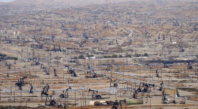 U.S. Oil Industry Faces ‘Very Uncertain’ Future 47 U.S. oil industry faces ‘very uncertain’ future