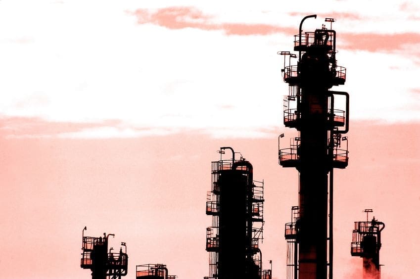 North American Refiners Amend Strategies to Tackle Loss of Fuel Demand and COVID-19 Outbreak 1 North American refiners amend strategies to tackle loss of fuel demand and COVID-19 outbreak