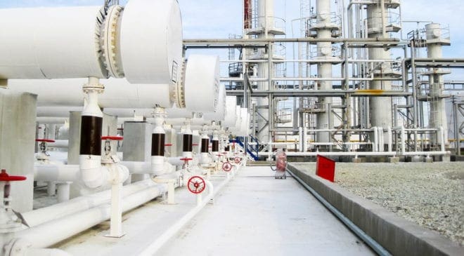 Refiners in US grapple with loss of fuel demand and COVID-19 outbreak