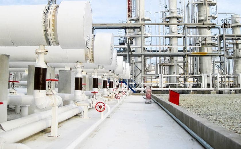 Refiners in US Grapple with Loss of Fuel Demand and COVID-19 Outbreak 1 Refiners in US grapple with loss of fuel demand and COVID-19 outbreak