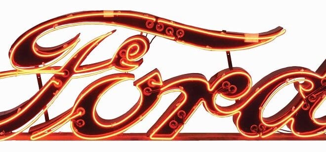 All images courtesy of Morphy Auctions