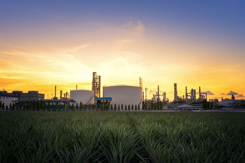Reduced LNG Demand Due to Economic Slowdown Has Led to Delays in FIDs 1 Reduced LNG demand due to economic slowdown has led to delays in FIDs