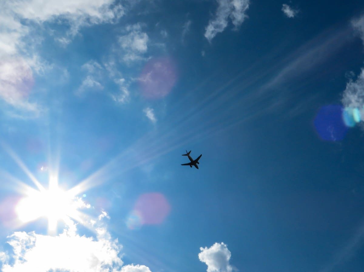 Ohio Startup is Helping Oil and Gas Companies Become More Eco-friendly 1 https://c.pxhere.com/photos/a3/34/sky_sun_blue_clouds_aircraft_rays_back_light_freedom-890826.jpg!d