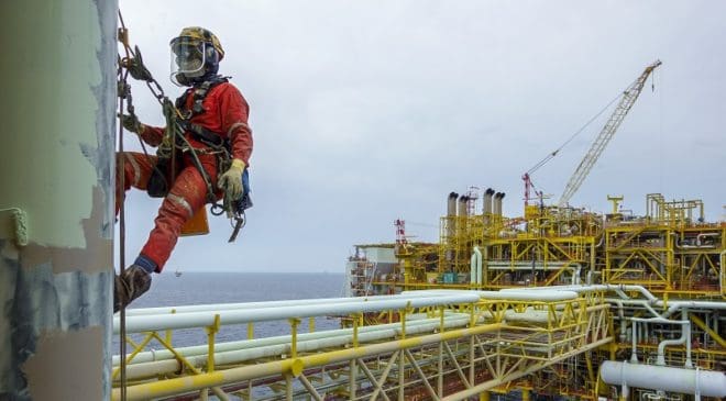 7 Tips To Keep Oil Rigs Injury-Free