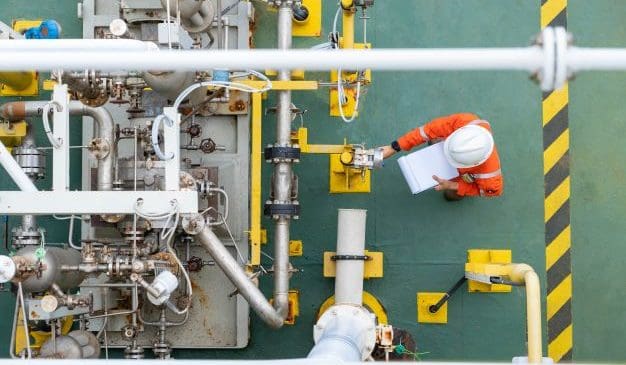 An H2S analyzer can have serious implications in doing business in the oil and gas industry. Read this guide for some tips on how to choose the right one.