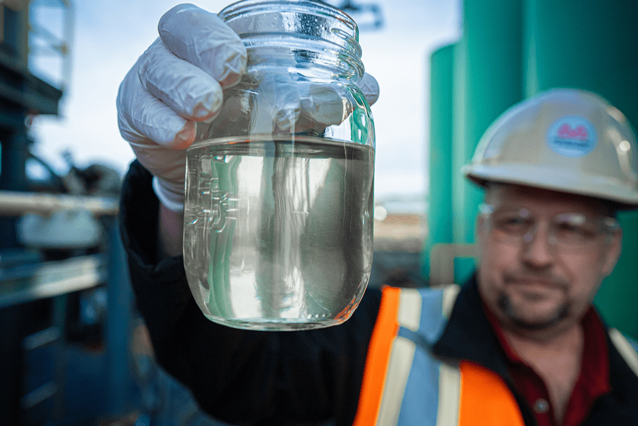Every “Aha” Moment Requires Genuine Follow-Through to Achieve Success 1 R3’s high-quality recovered drilling fluid (“SecondSource”) can be used as a direct substitute for virgin drilling fluid. Photos courtesy of R3 Environmental Systems.