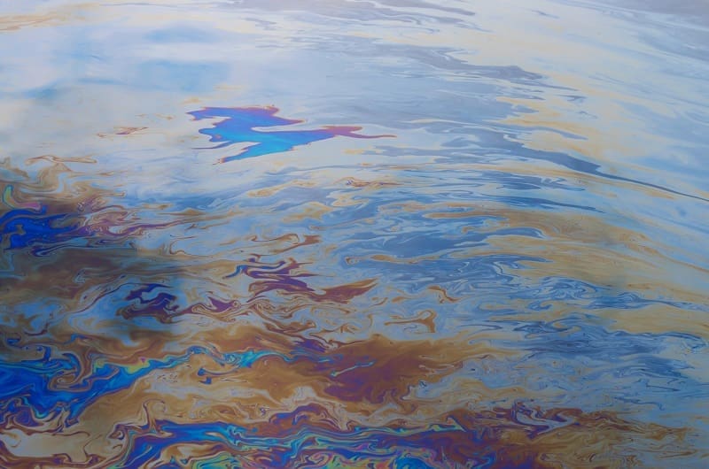 Safeguarding Our Seas: Innovations in Oil Spill Cleanup Technology 1 Oil Spill Cleanup
