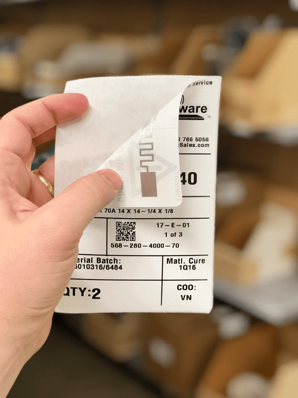 Digital VMI systems allow collaboration with other highly technical, vertically integrated suppliers of various parts through the power of CloudSourcingTM and with the use of intelligent RFID technology. Image courtesy of ShelfAware.
