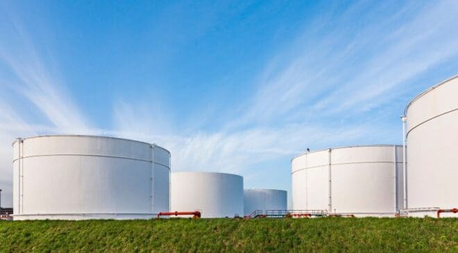 Oil Stocks at ‘Uncomfortably Low Levels’ 31 Oil stocks at ‘uncomfortably low levels’
