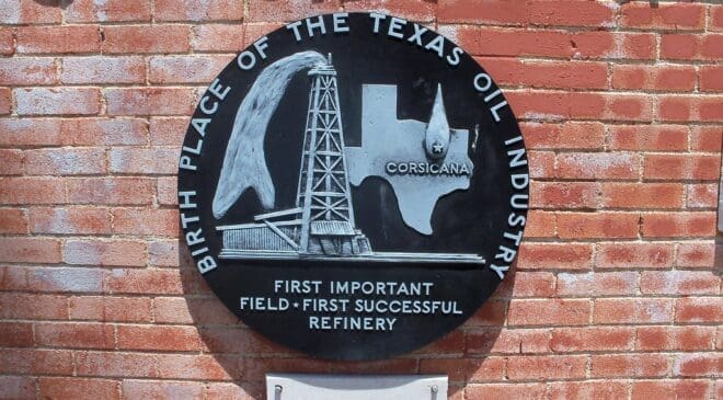 Texas Petroleum Industry Had Unusual Year 13 Texas Petroleum Industry had Unusual Year