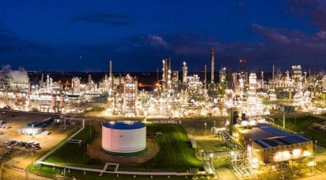 The Business Advantages of Oil and Gas Software Solutions