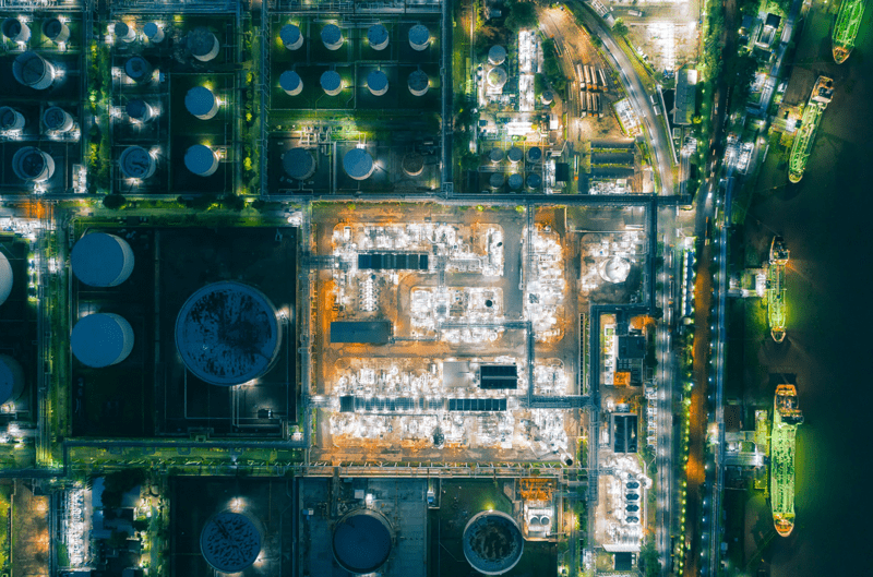 Refinery Rebirth: Transforming an Aging Oil Refinery Into a Renewable Fuel Producer 1 Refinery Rebirth: Transforming an Aging Oil Refinery Into a Renewable Fuel Producer