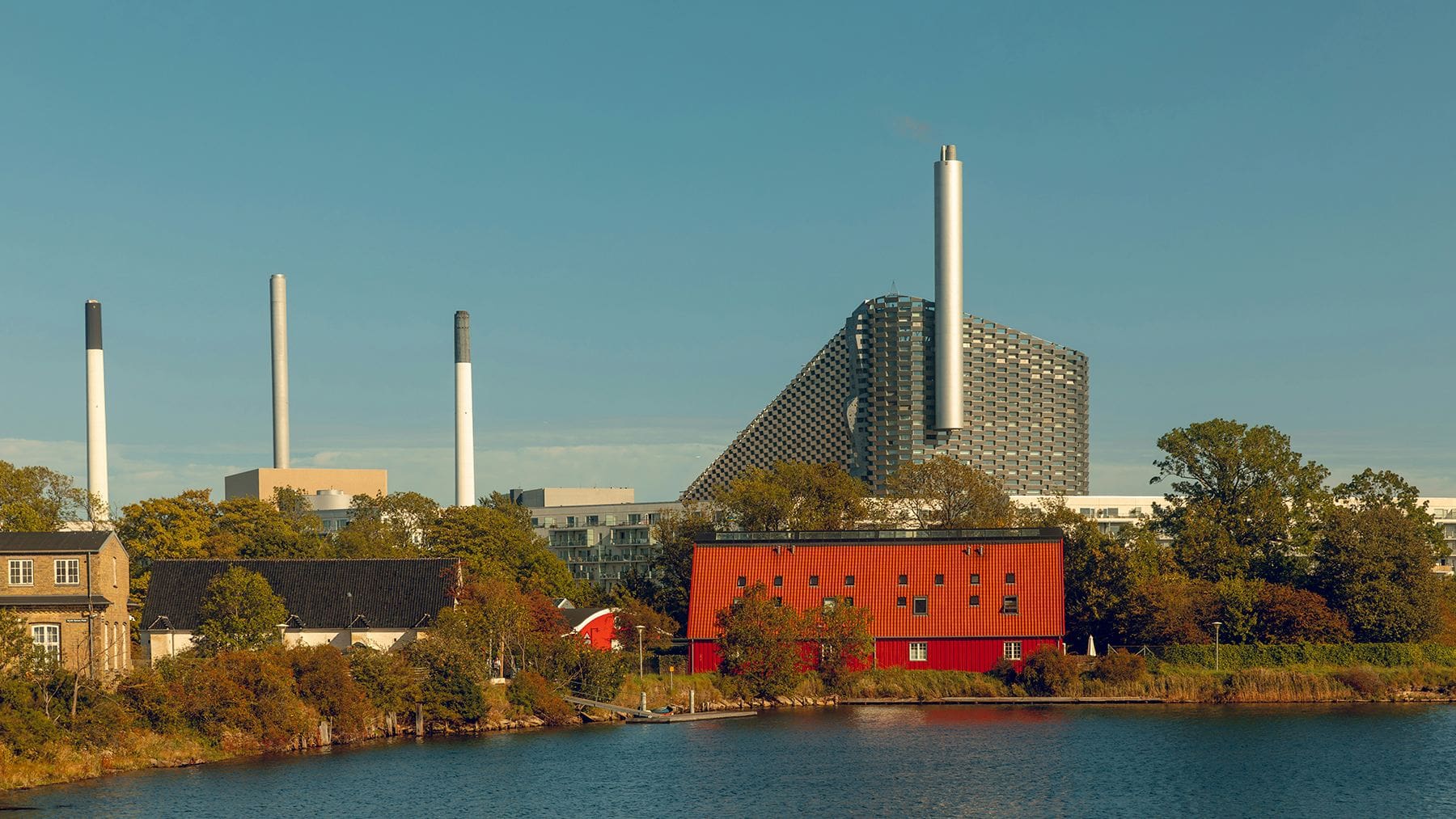 1 News Article Image Plug Power chosen to deliver 55 MW of GenEco PEM electrolysers for three new green-hydrogen developments in the UK