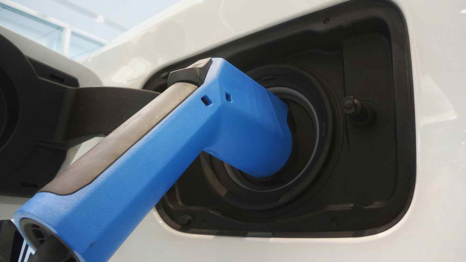 Advent Technologies advances high-temperature PEM fuel cell applications for stationary power through EH Group collaboration 1 Advent Technologies high-temperature PEM fuel cell