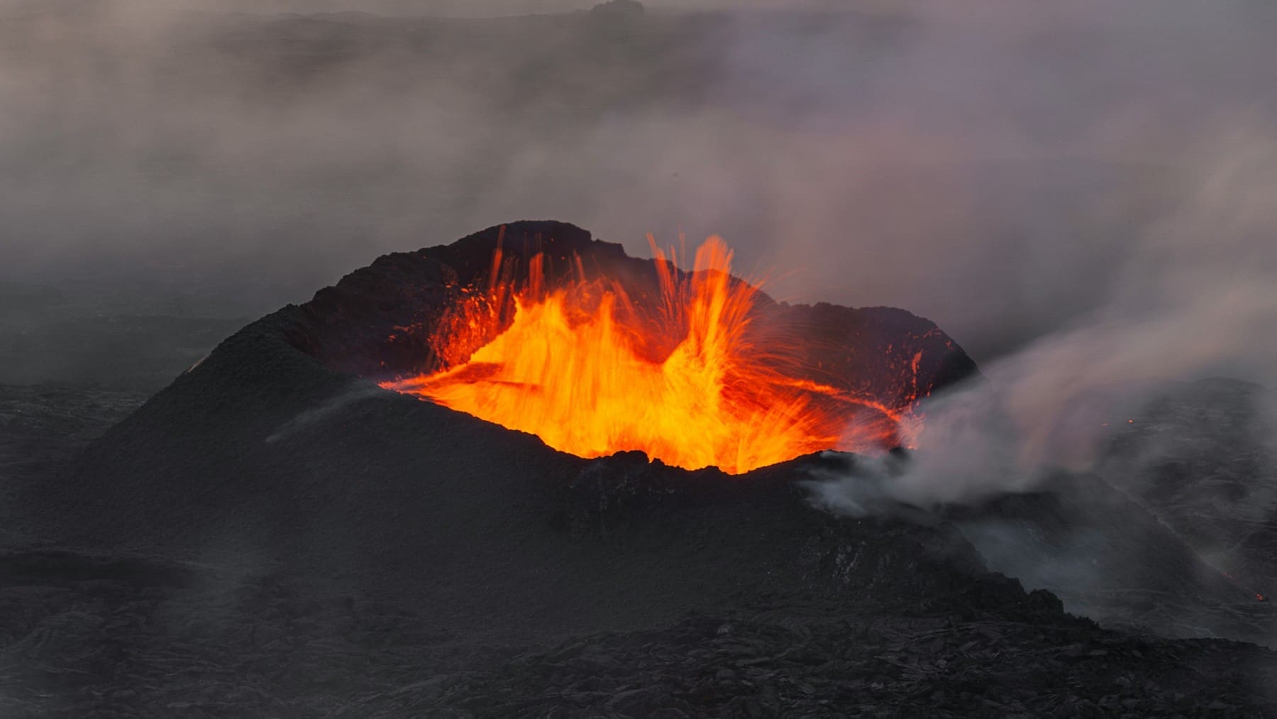SLB's conical diamond bit drilled 800 meters of volcanic rock in a single run and came back nearly intact 1 diamond drill, volcano