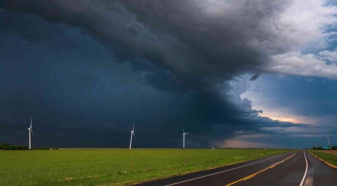 A Texas wind farm faced an approaching storm and ended up doing something no one expected: it slowed the storm itself 10 storm approaching a wind farm
