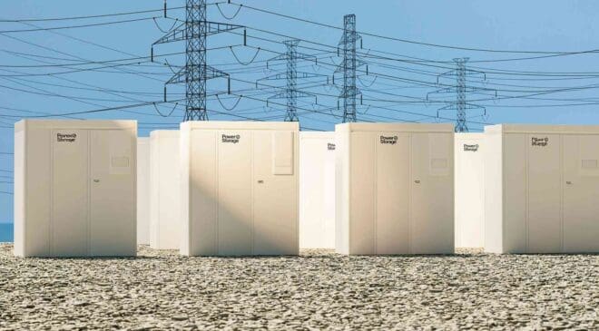 EDP Renewables and SRP place 800 MWh energy storage facility into operation in Arizona 33 EDP Renewables and SRP project