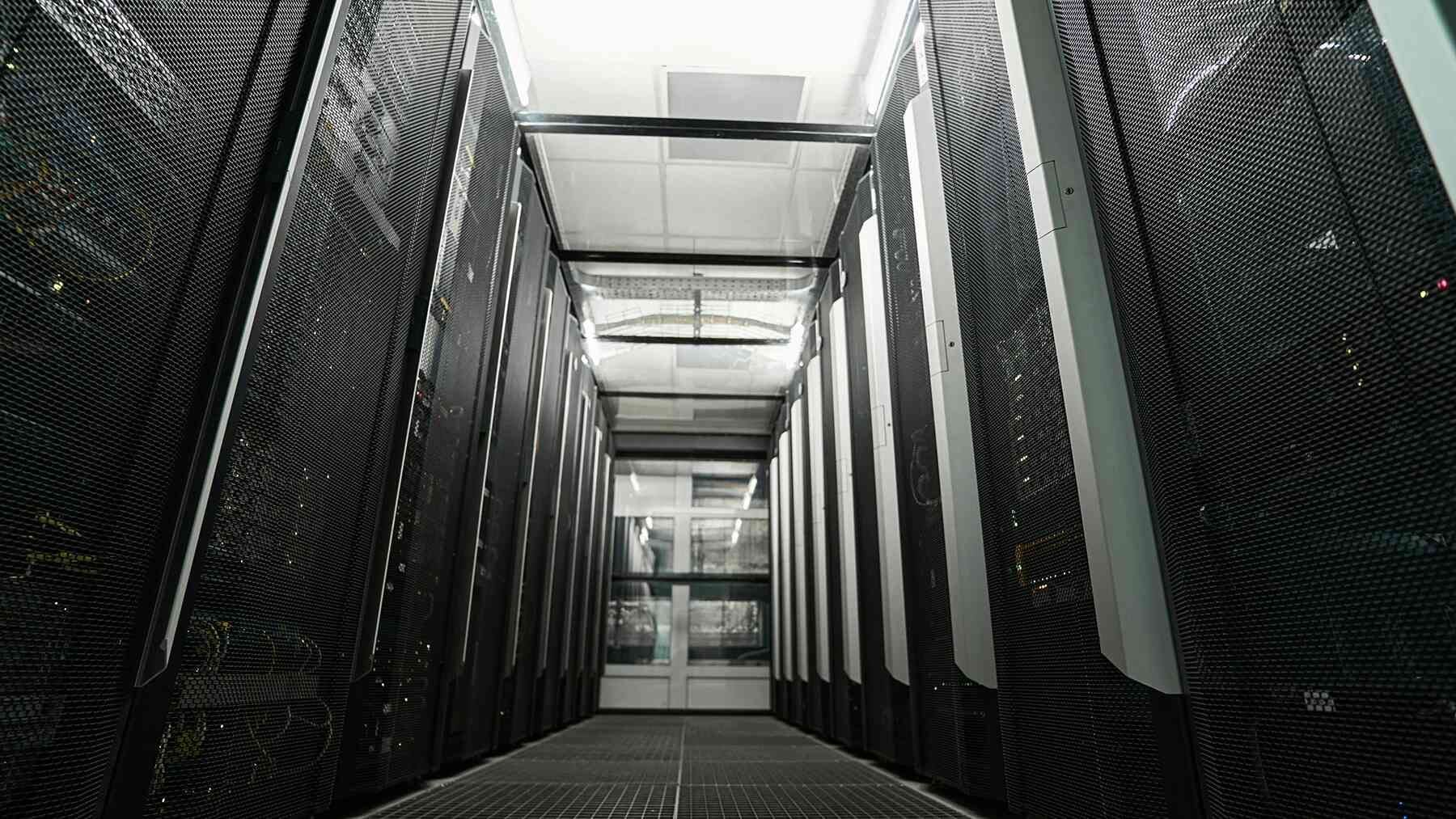 Sunrun, Renew Home and Tesla join forces to expand residential virtual power capacity for rising data center electricity demand 1 Sunrun, Renew Home and Tesla collaboration