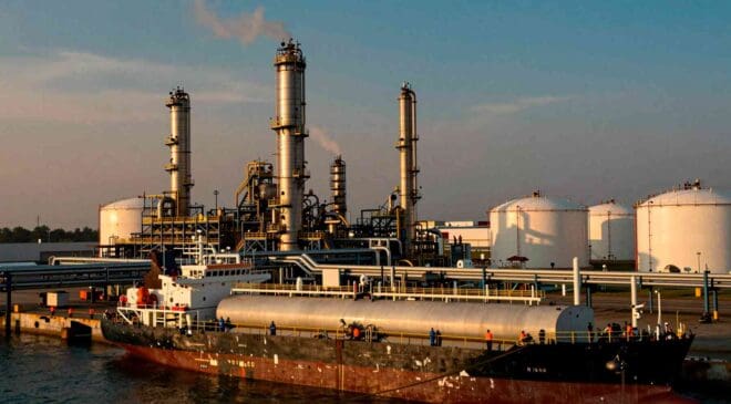 Energy Secretary Wright says US refiners can absorb additional Venezuelan crude as imports near 600,000 barrels per day 17 Energy