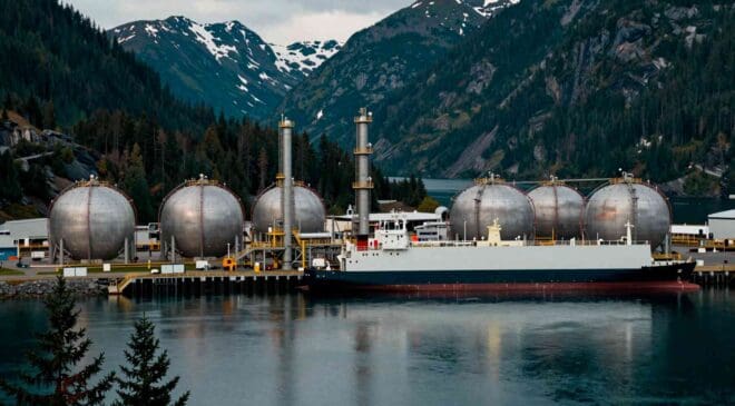 Uniper signs provisional LNG offtake agreement with Canada's Ksi Lisims for 2 million tonnes per year 33 Uniper