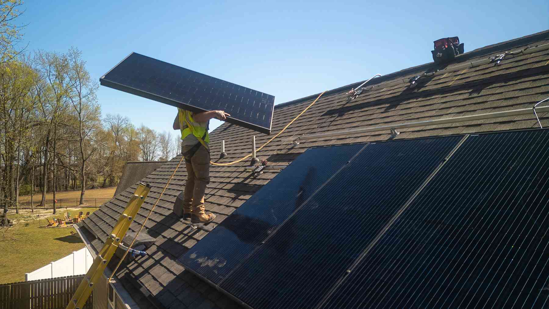 A homeowner paid for solar panel shipping protection and watched the delivery driver walk away from a pallet of damaged, signature-free panels 1 18. INTERNAL A homeowner paid for solar panel shipping protection and watched the delivery driver walk away from a pallet of damaged signature free panels