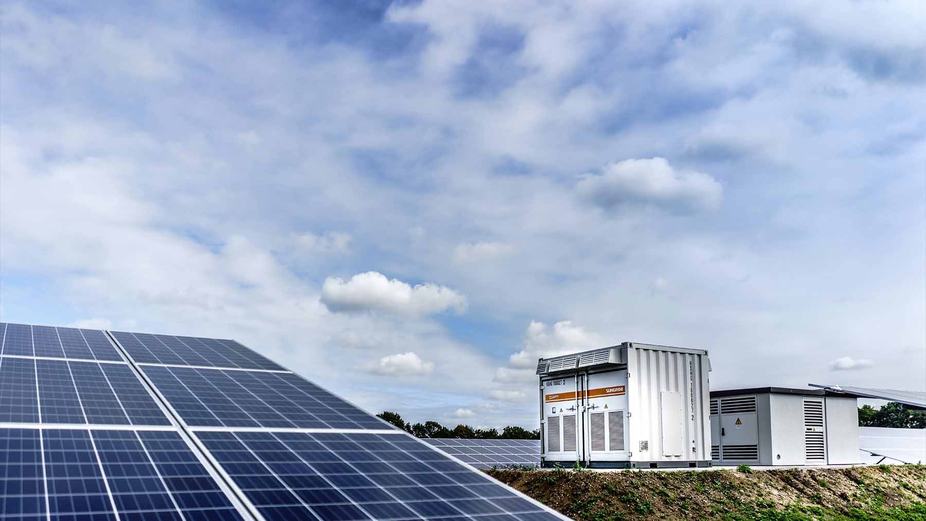 Terra-Gen brings the final stage of its 530 MW California solar and battery complex into service 1 Terra-Gen 530 MW California complex