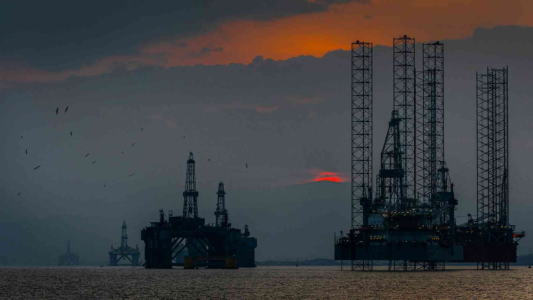 CFTC blocks CME from launching 24/7 crude oil futures trading pending regulatory review