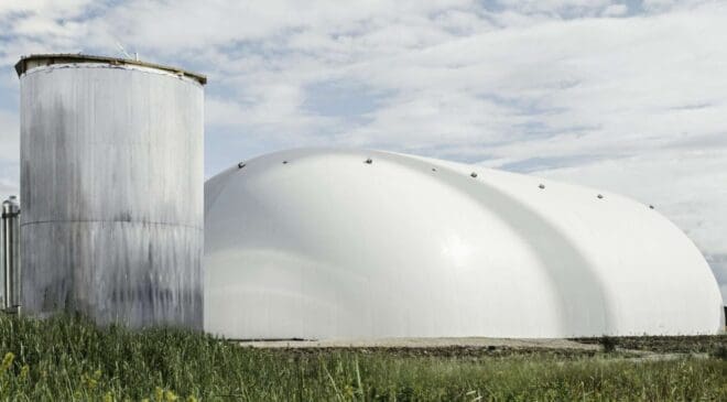 Italian engineers have built a giant battery that ‘breathes’ CO₂ instead of relying on the mineral the world's energy industry can't get enough of 24 giant battery dome that breathes CO₂
