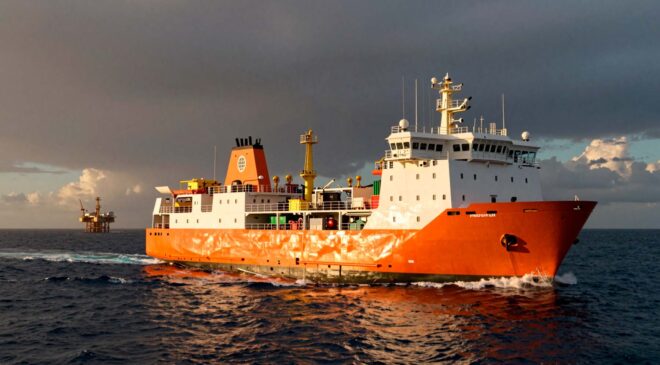 Rolls-Royce supplies 40 MTU Series 4000 engines for ten new hybrid offshore vessels chartered by Petrobras 22 Rolls-Royce
