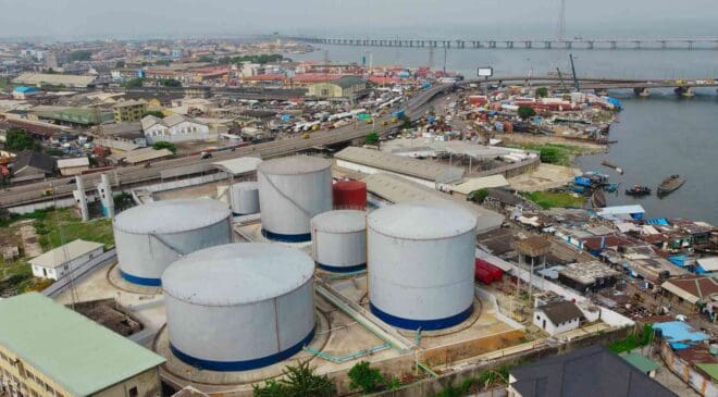 Shell and nine Nigerian banks launch $3 billion credit facility for local energy contractors 33 Shell