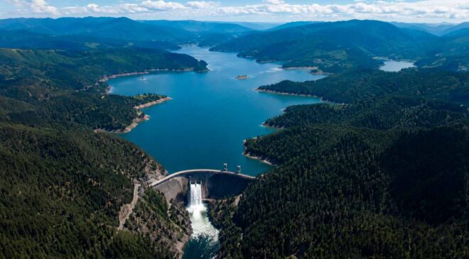 Three engineers staring at a map of America's reservoirs just uncovered a "sleeping giant" that could power 100 million homes 42 17. GES Three engineers staring at a map of Americas 1