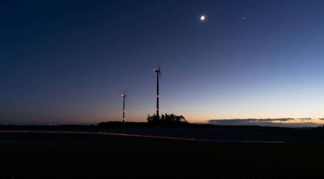 An Ohio wind farm used ultrasound to scare bats away, but no one expected the red bats to react so differently 19 Ohio wind farm at night