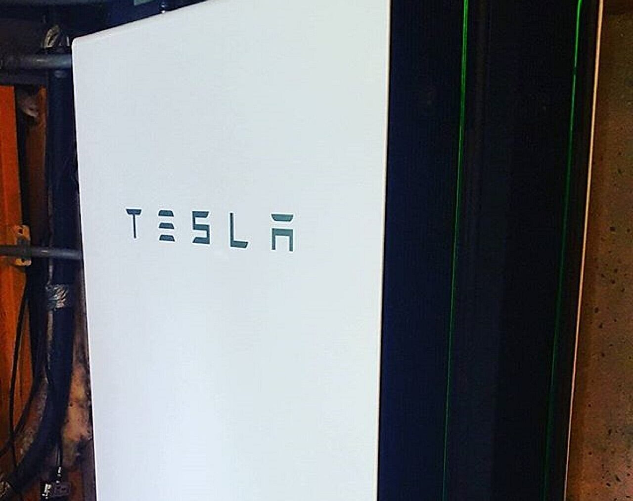 Home battery unit that helped deliver 745 megawatts to California grid, 120 000 home