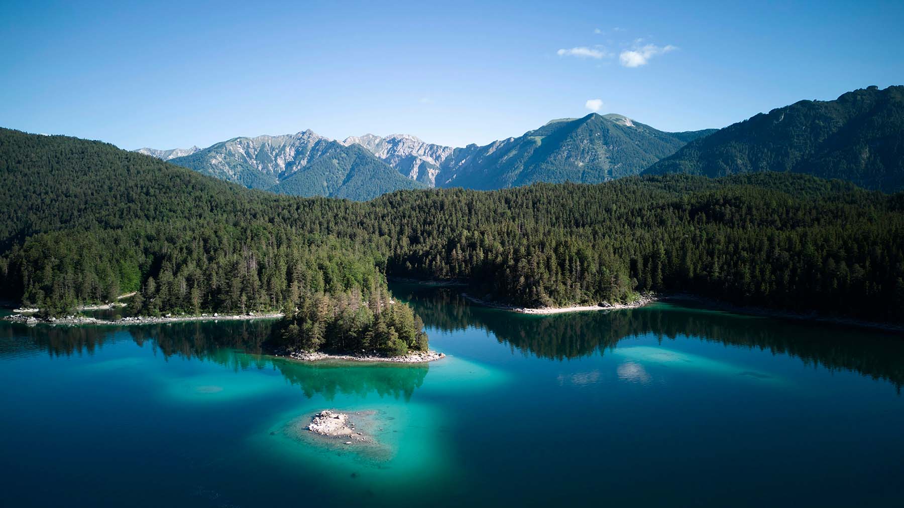 Lake Leimersheim site for floating solar