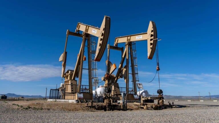 Equatorial Guinea to pass new hydrocarbon law aimed at reversing 85% crude production decline 6 Hydrocarbon