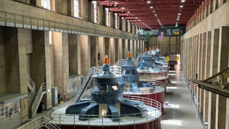 Hoover Dam may replace three turbines to keep generating power as Lake Mead drops toward 950 feet 28 the turbines of Hoover Dam